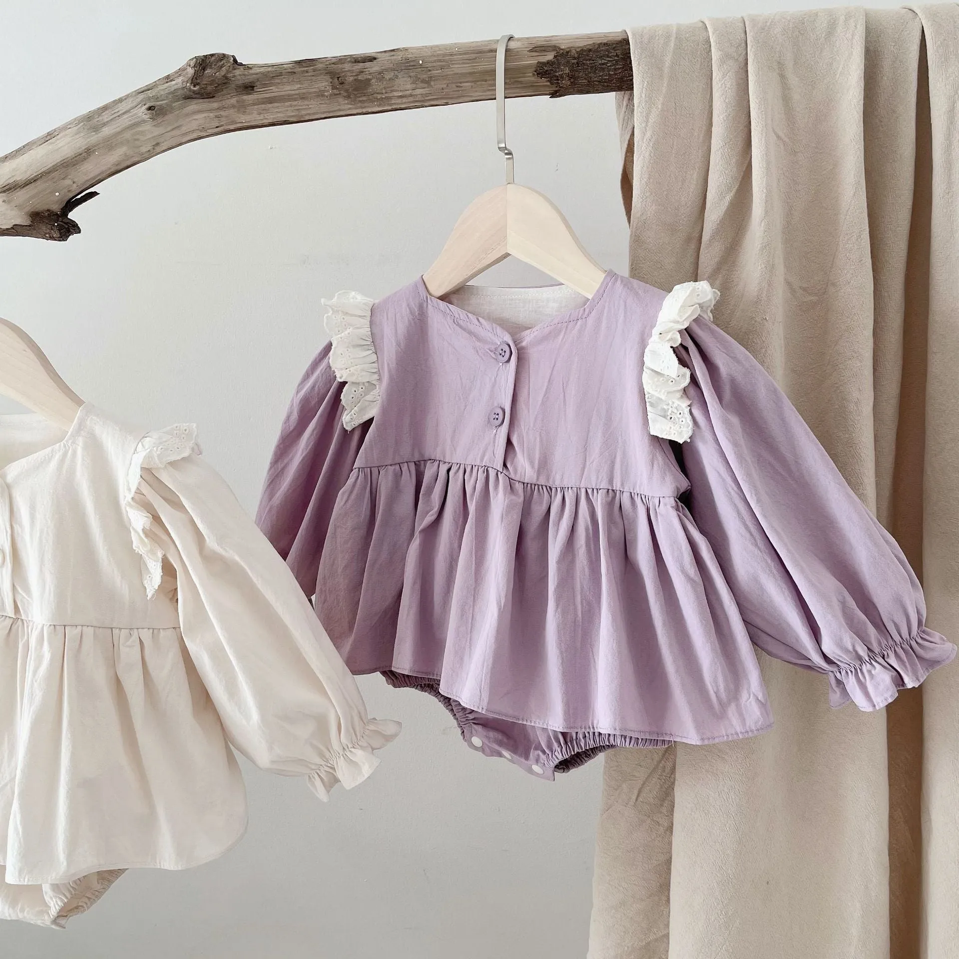 Baby Girls Solid Color Rompers Wholesale 240301109