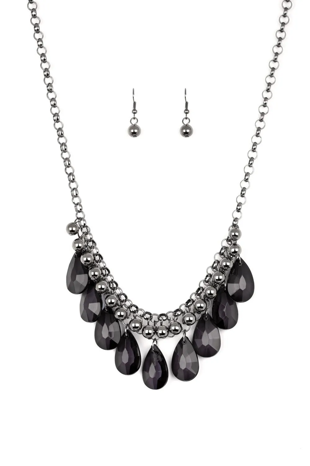 Fashionista Flair Black Necklace Set