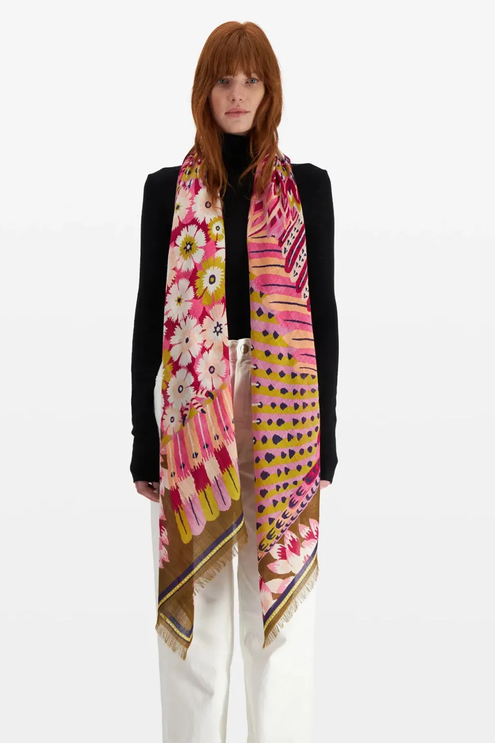 INOUI EDITIONS HULULE 100 FUSCHIA SCARF