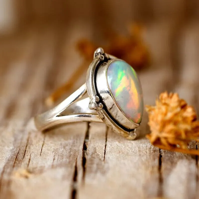 Natural Ethiopian Opal 925 Sterling Silver Pear Gemstone Designer Elegant Ring