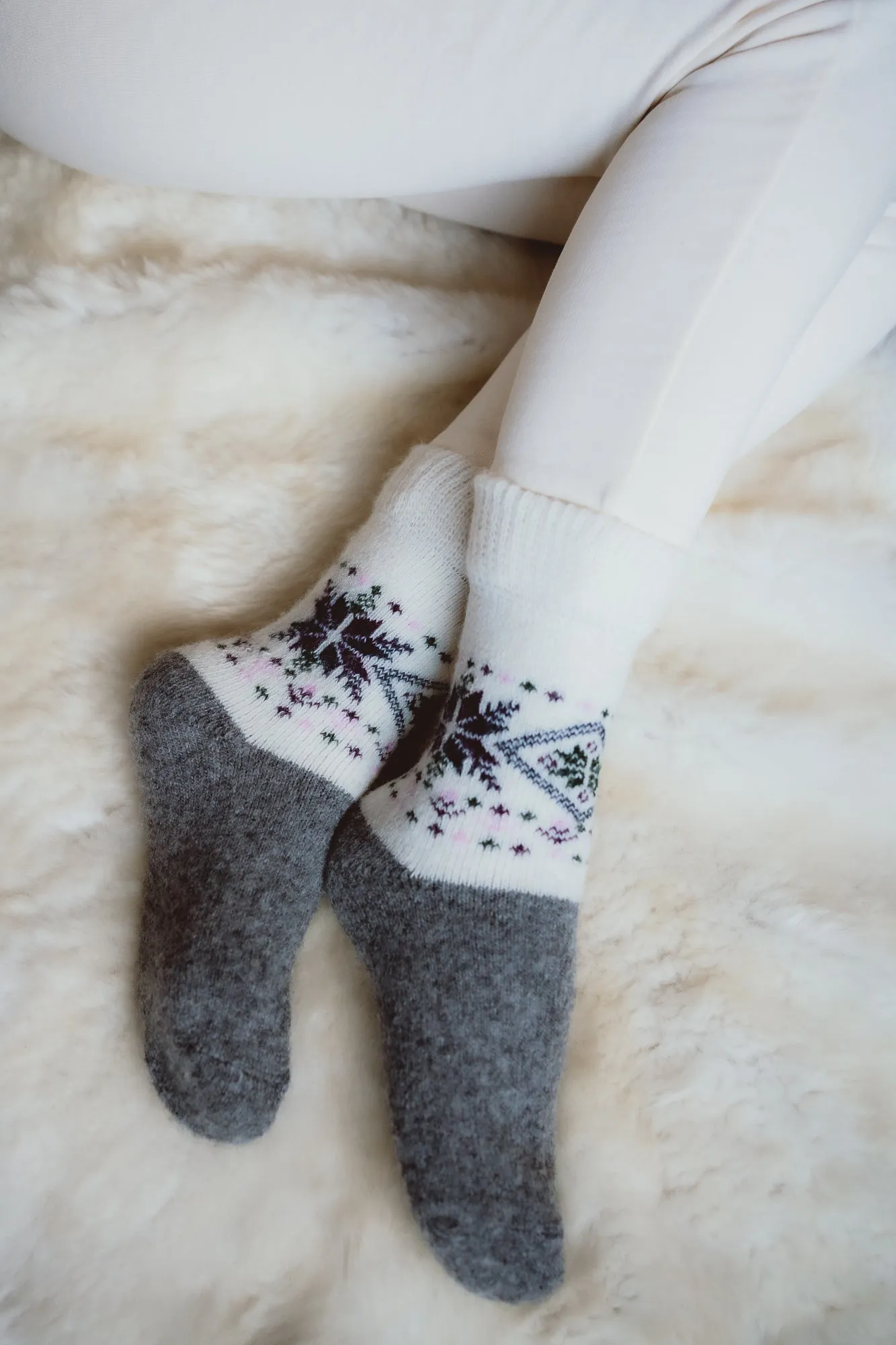 Women's wool socks